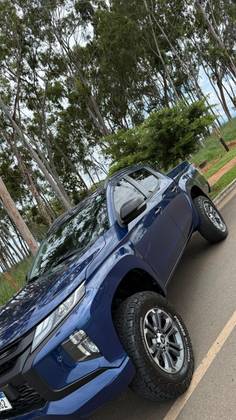 MITSUBISHI L200 TRITON 2.4 16V TURBO DIESEL SPORT HPE-S CD 4P 4X4 AUTOMÁTICO